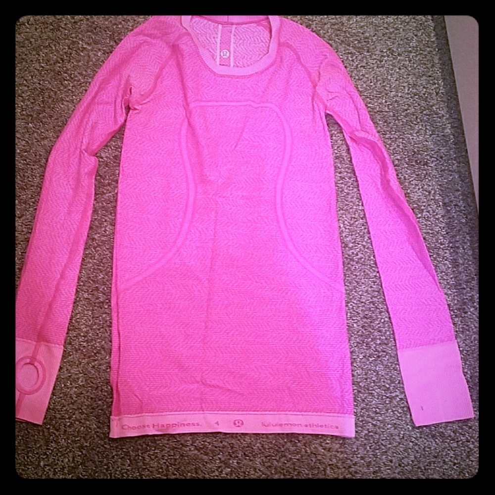 Long sleeve lululemon Tshirt pink
